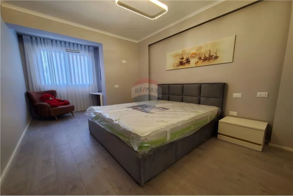Tirane, shitet apartament 3+1+Ballkon , 109 m² 140.000 € 