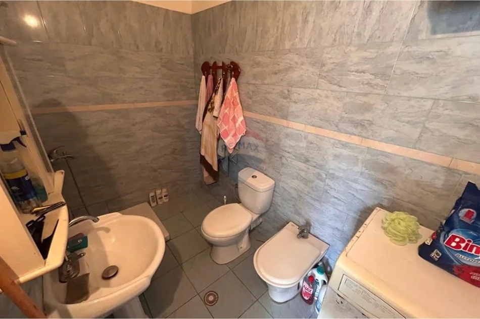 Vlore, shitet apartament 1+1 Kati 7, 50 m² 78.000 € (Blv. Ismail Qmali, Xhamia, Vlore)