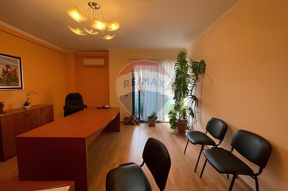 Tirane, jepet me qera apartament 1+1 Kati 0, 75 m² 600 € (Stadiumi Dinamo)