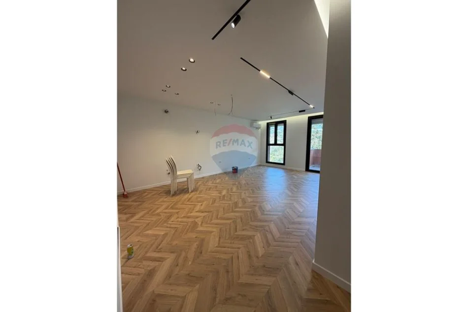 Tirane, shitet , 104 m² 155.000 € (Shkoze)