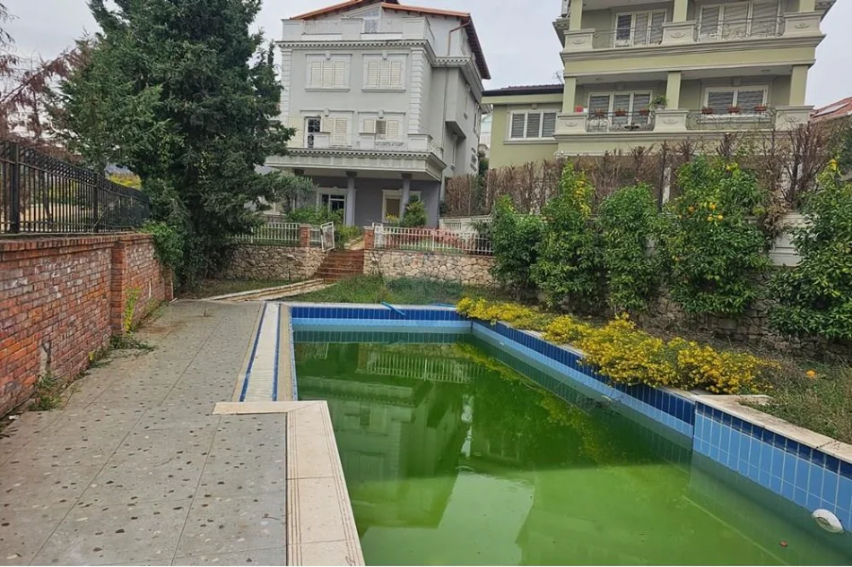Tirane, shitet Vile , 561 m² 850.000 € 