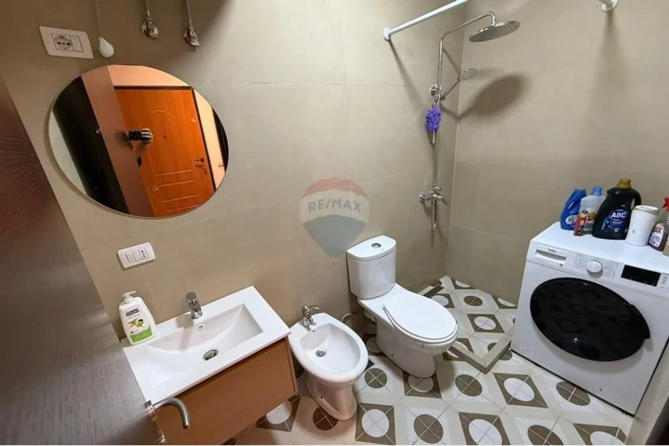 Tirane, jepet me qera apartament 1+1 Kati 2, 53 m² 550 € (Kodra e Diellit)