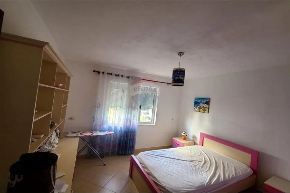 Tirane, jepet me qera apartament 2+1+Ballkon , 100 m² 500 € 