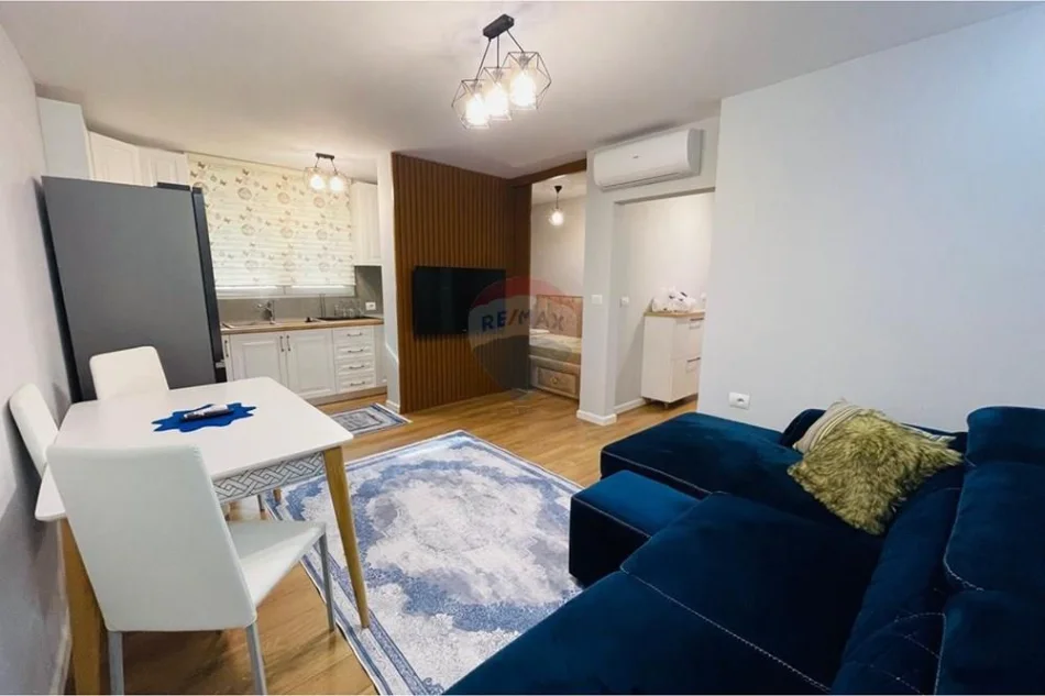 Tirane, jepet me qera apartament 1+1 , (Rr. Elbasanit)