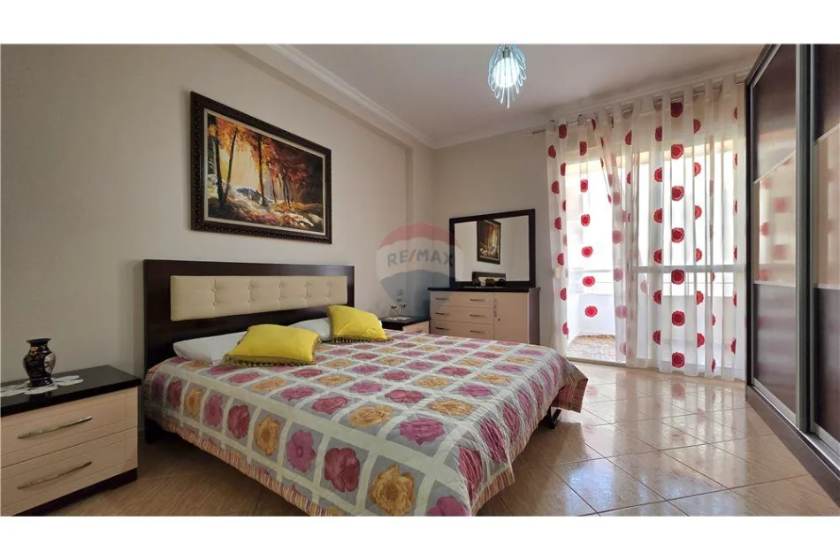 Vlore, shitet apartament 2+1+Ballkon Kati 8, 120 m² 186.000 € (Rruga e Cipajve, Vlore)
