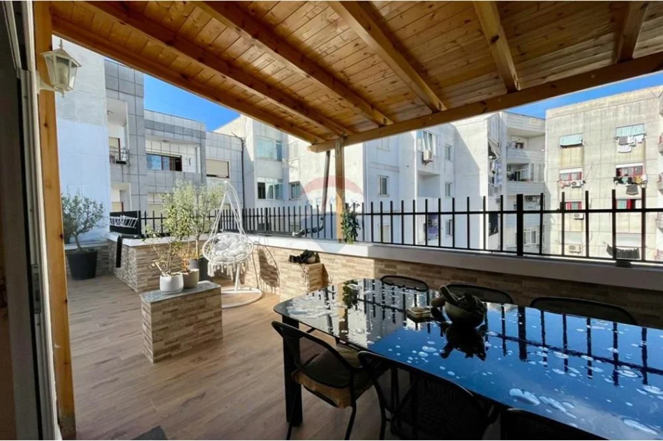 Tirane, shitet apartament , 150 m² 155.000 € 