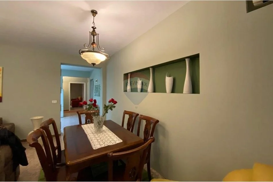 Tirane, jepet me qera apartament 2+1 , 70 m² 600 € (Rruga Bardhok Biba)