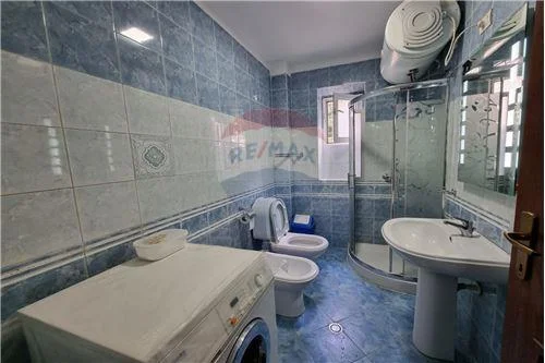 Tirane, jepet me qera apartament 1+1 Kati 1, 60 m² 600 € (Myslym Shyri, Shqipëri)