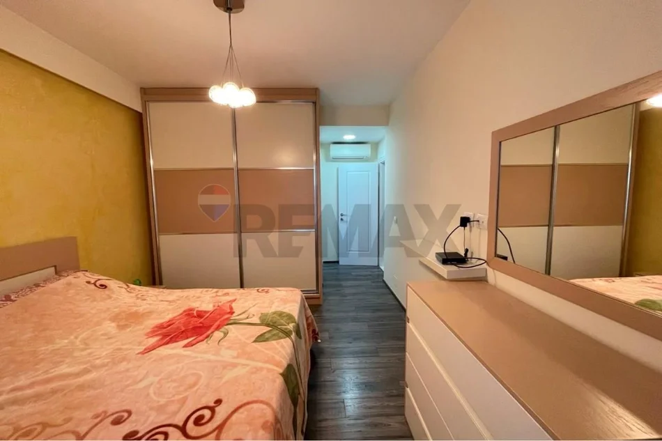 Vlore, jepet me qera apartament 2+1 Kati 9, 95 m² 750 € (Blv. Ismail Qemali,pran Parkut Aulona Vlore)