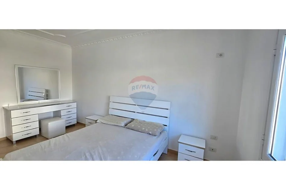 Vlore, shitet apartament 1+1 Kati 3, 72 m² 122.000 € (Rruga,Gjergj Kastrioti, Vlore)