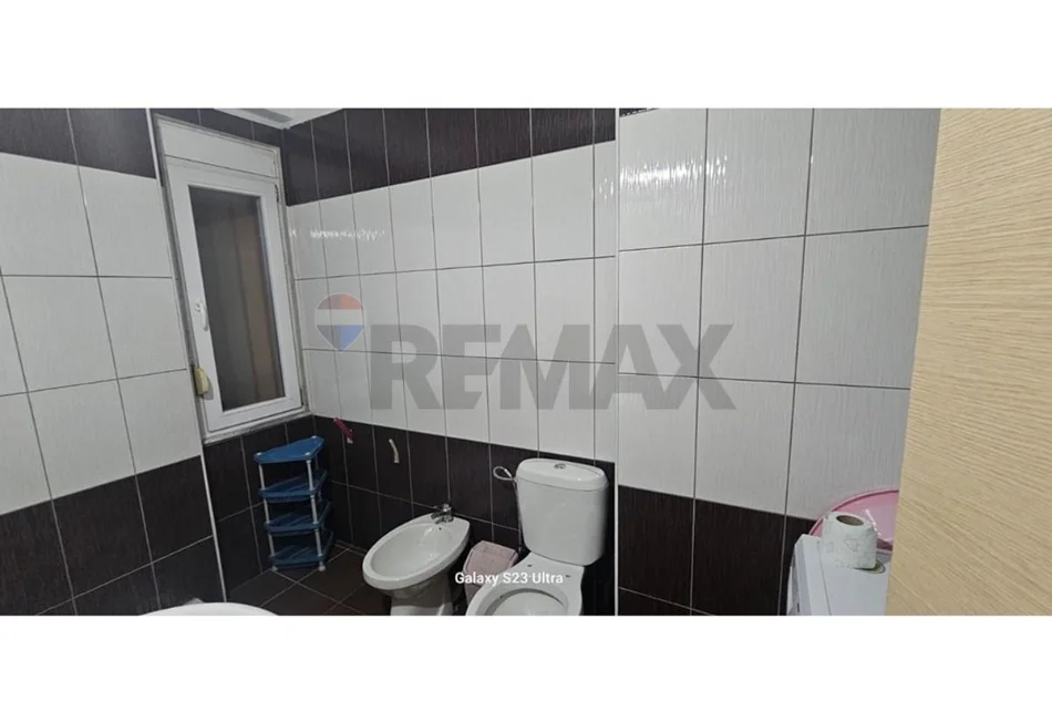 Tirane, jepet me qera apartament 1+1 Teodor Keko