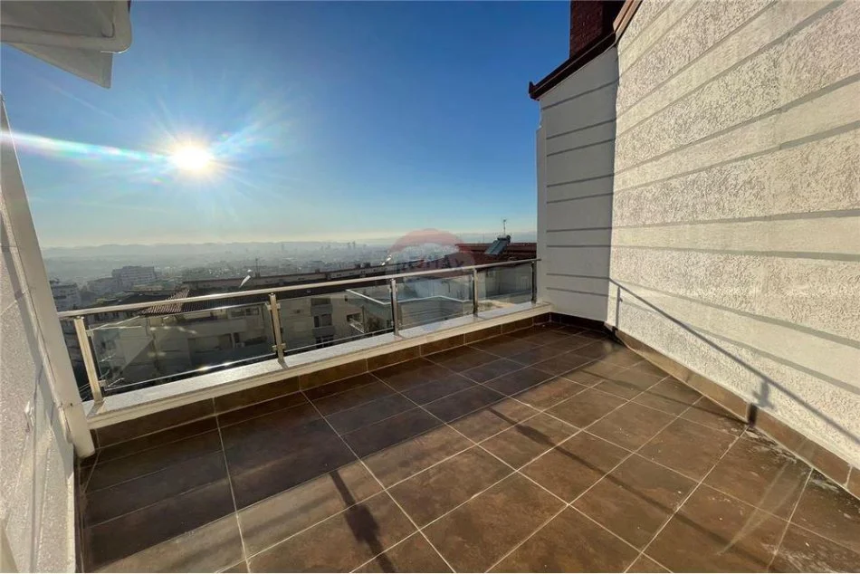 Tirane, shitet apartament 2+1+Ballkon , 130 m² 170.000 € 