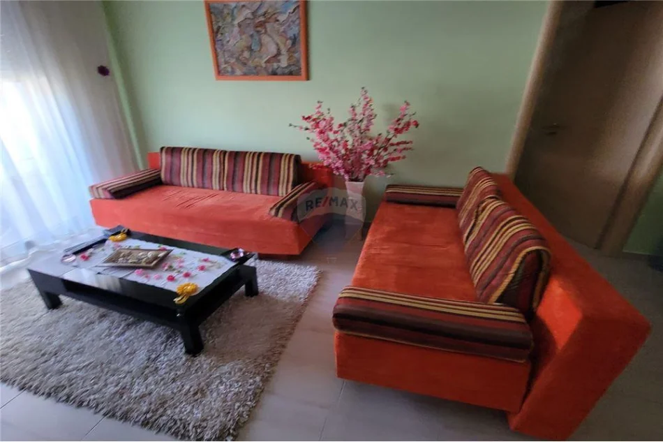 Vlore - Lungomare, shitet apartament 2+1 Kati 4, 91 m² 235.000 € (Rruga Dhimitër Konomi, Vlore)