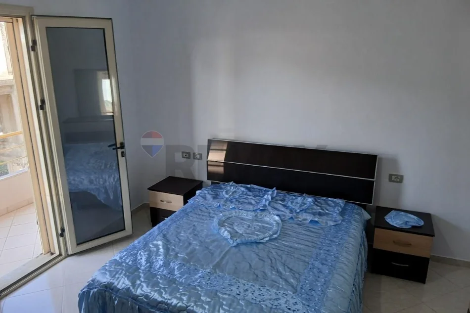Vlore, jepet me qera Vile 2+1+Aneks+Ballkon Kati 2, 135 m² 300 € (Rruga Left Sallata, Vlore)