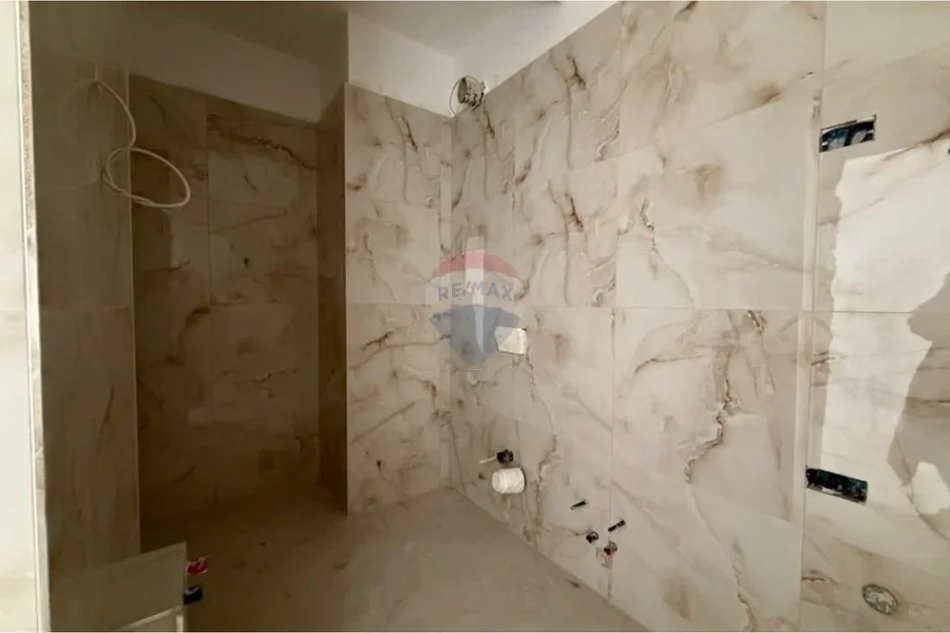 Tirane, shitet apartament , 86 m² 160.000 € 