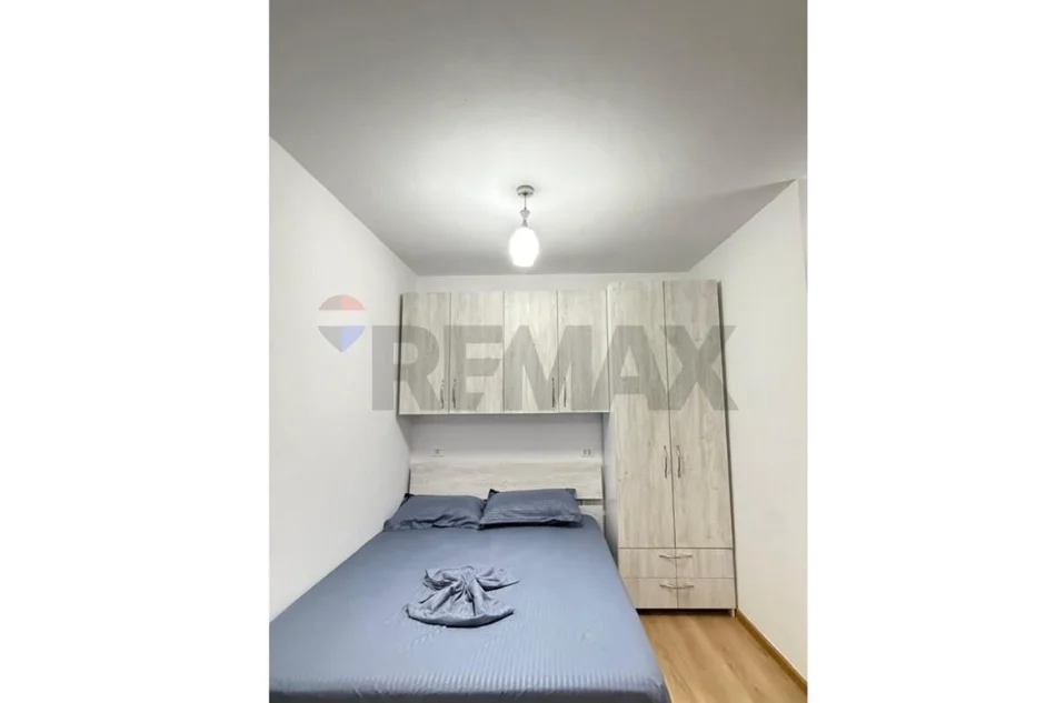 Tirane, jepet me qera apartament Kati 6, 40 m² 370 € (Qsut)