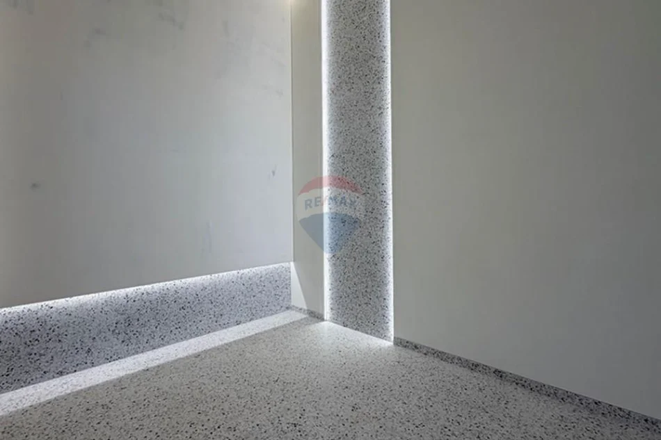 Tirane, shitet apartament , 103 m² 247.000 € 