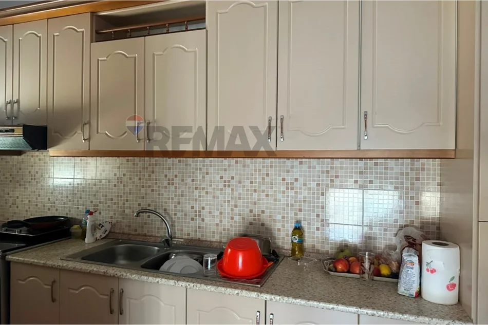 Radhime - Orikum, shitet apartament 1+1+Ballkon Kati 6, 110 m² 110.000 € (Orikum, Vlore)