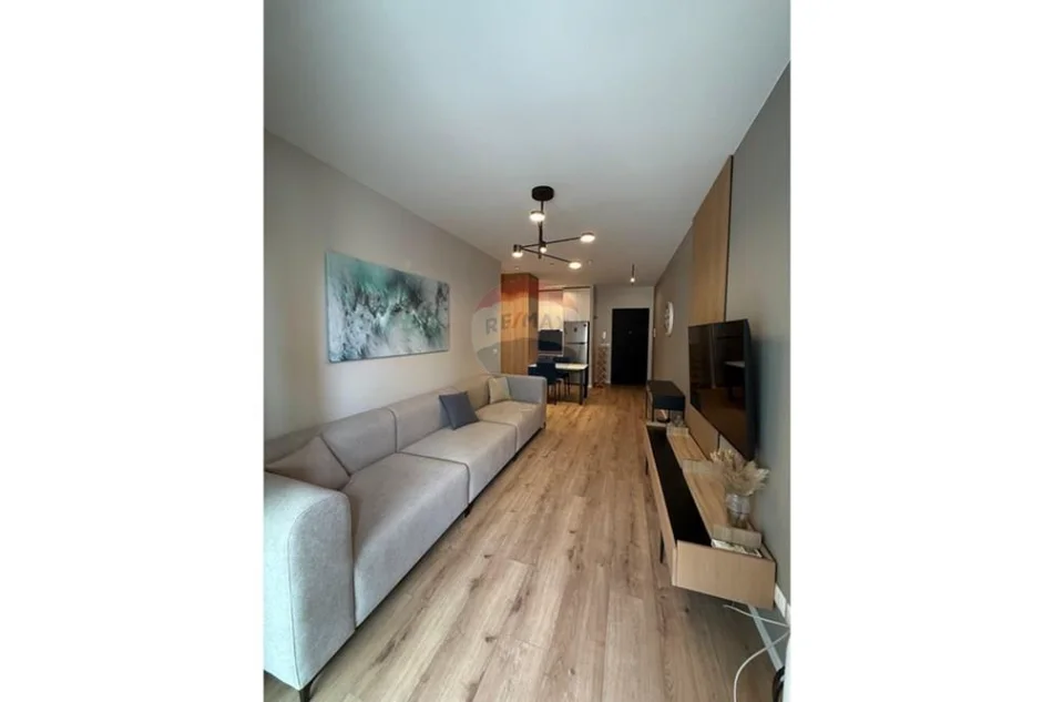 Tirane, jepet me qera apartament 1+1+Ballkon Kati 4, 65 m² 750 € (Liqeni i Thate)