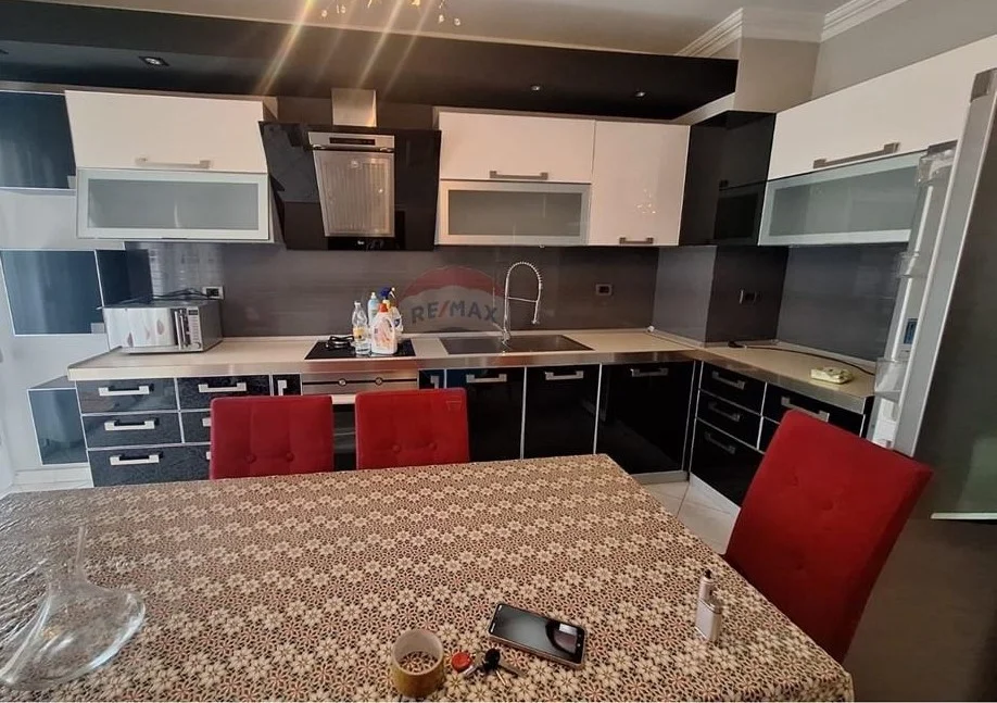 Tirane, shitet apartament 2+1 Kati 3, 119 m² 220.000 € (Rruga Dritan Hoxha ID: 530411012-187)