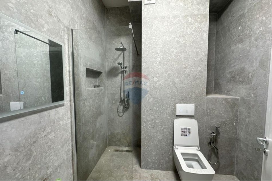 Tirane, jap me qera apartament 1+1 , 70 m² 700 € (Vasil Shanto)
