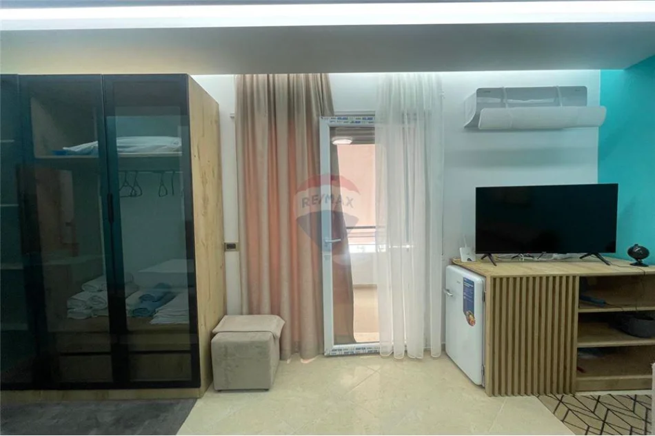 Vlore, shitet garsonier 1+1 Kati 4, 42 m² 115.000 € (Rruga Dhimitër Konomi, Vlore)