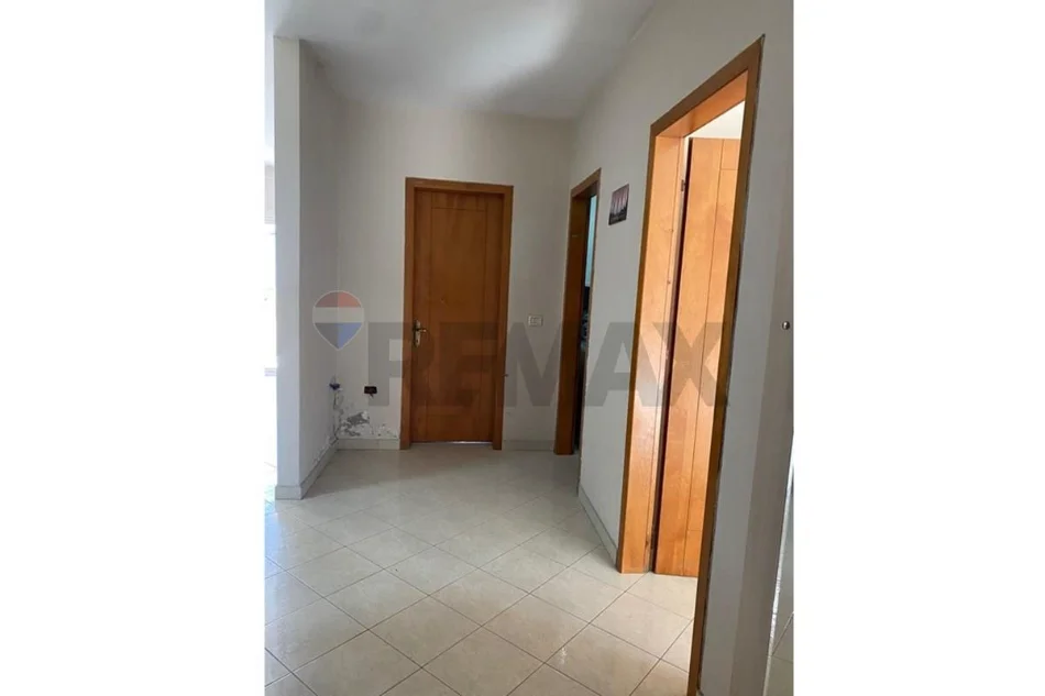 Tirane, shitet apartament , 103 m² 215.000 € 
