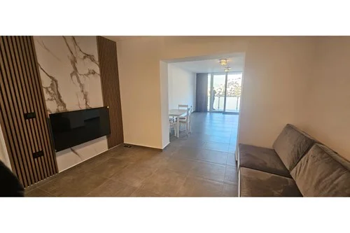 Tirane, jepet me qera apartament 1+1+Aneks+Ballkon Kati 3, 90 m² 480 € (Kinostudio)