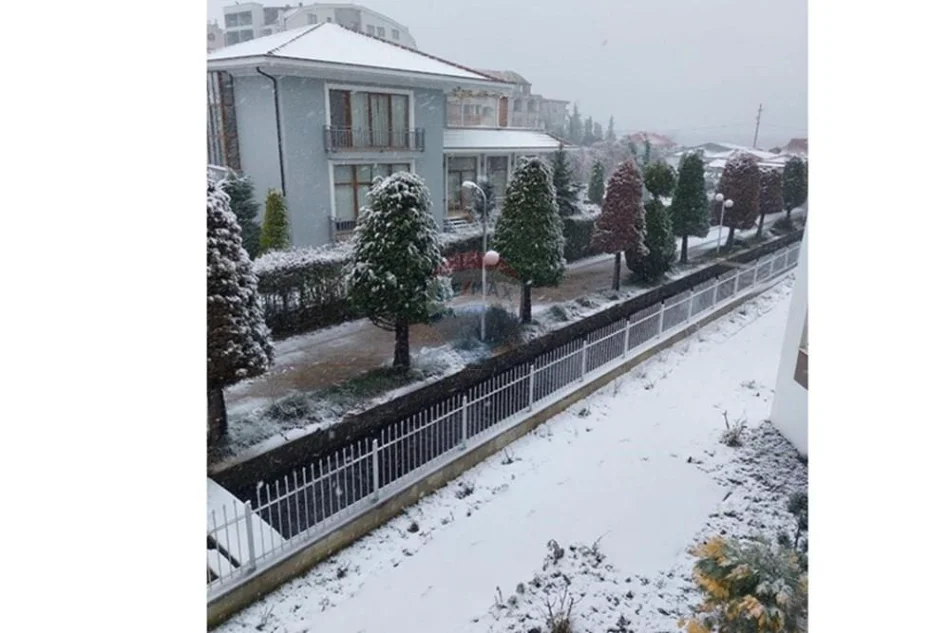 Pogradec, shitet apartament , 76 m² 109.999 € (Tushemishy)