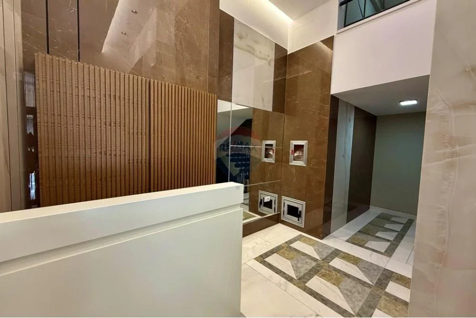 Tirane, jepet me qera apartament 1+1+Ballkon , 100 m² 700 € 