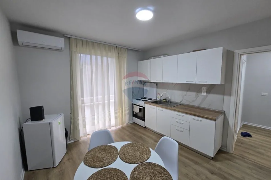 Tirane, jepet me qera apartament , 58 m² 850 € 