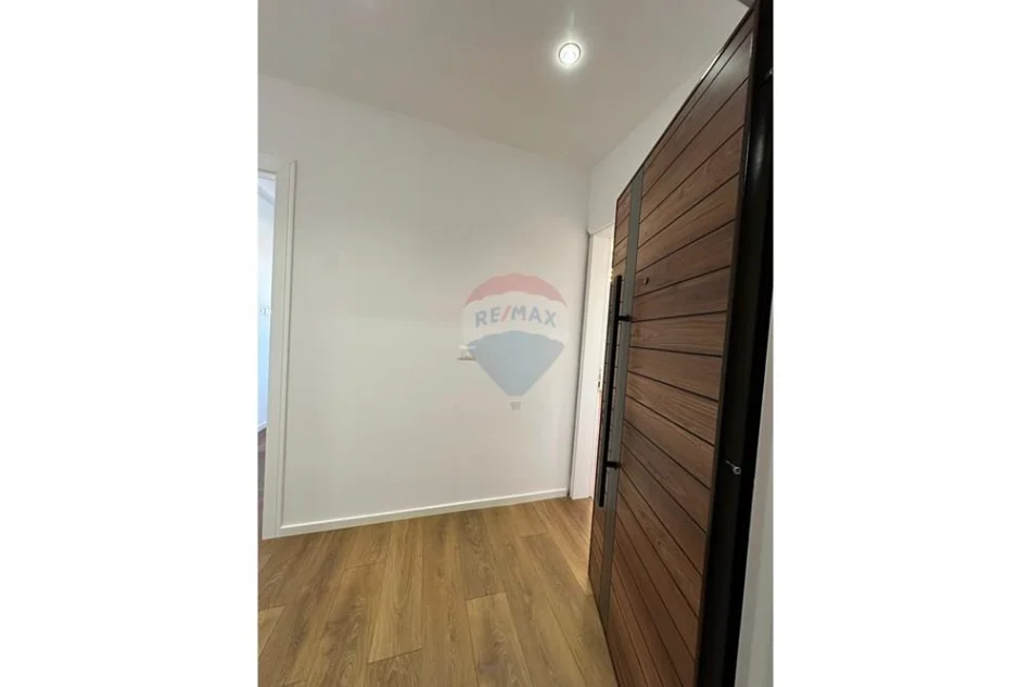 Tirane, shitet apartament , 75 m² 193.000 € 