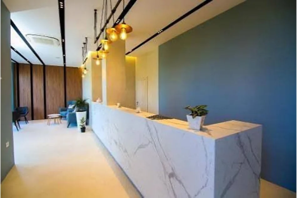Vlore, shitet hotel , 2.919 m² 6.000.000 € (PORTI I JAHTEVE, RADHIMË(ID: 530581007-206))