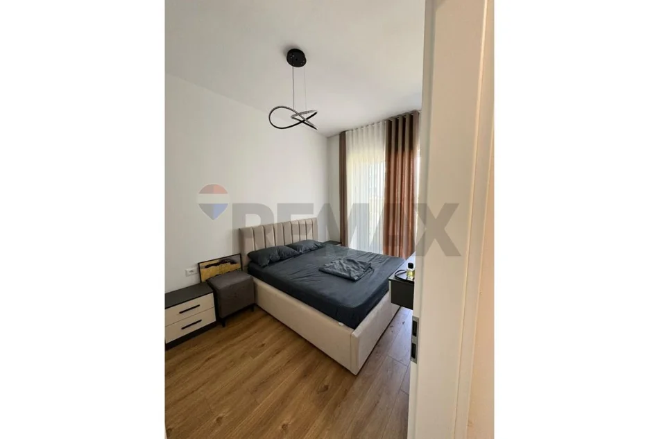 Tirane, jepet me qera apartament 1+1+Ballkon Kati 2, 55 m² 450 € (Dalip topi)
