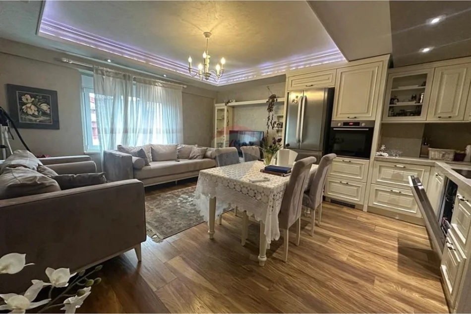 Tirane, shitet apartament , 60 m² 220.005 € 