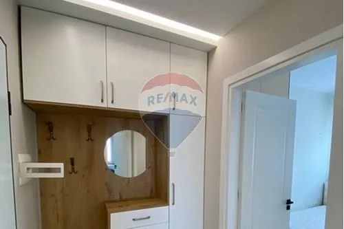 Tirane, jepet me qera apartament 2+1 Kati 2, 90 m² 500 € (QIRA APARTAMENT 2+1 NE SAUK!)