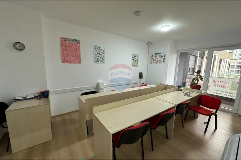 Tirane, shitet apartament , 160 m² 318.000 € 