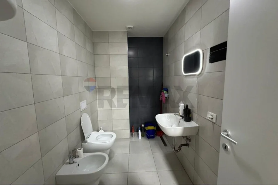 Tirane, jepet me qera apartament , 60 m² 500 € 