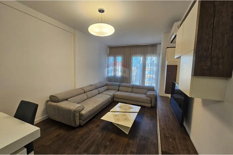 Tirane, shitet apartament , 108 m² 180.000 € 