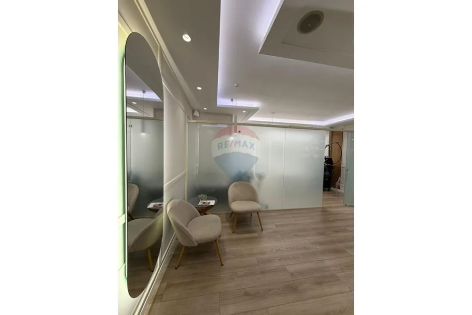 APARTAMENT EKSKLUZIV NE SHITJE KOMPLEKSI USLUGA.