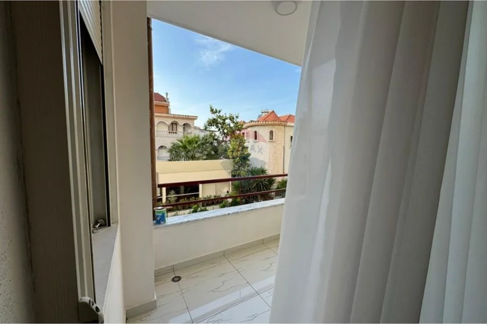 Tirane, jap me qera apartament 1+1 Kati 2, 50 m² 600 € 