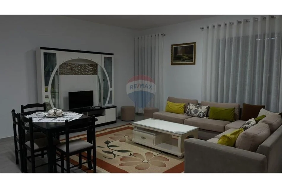 Tirane, jepet me qera apartament 2+1 , 112 m² 50.000 € (Dritan Hoxha)