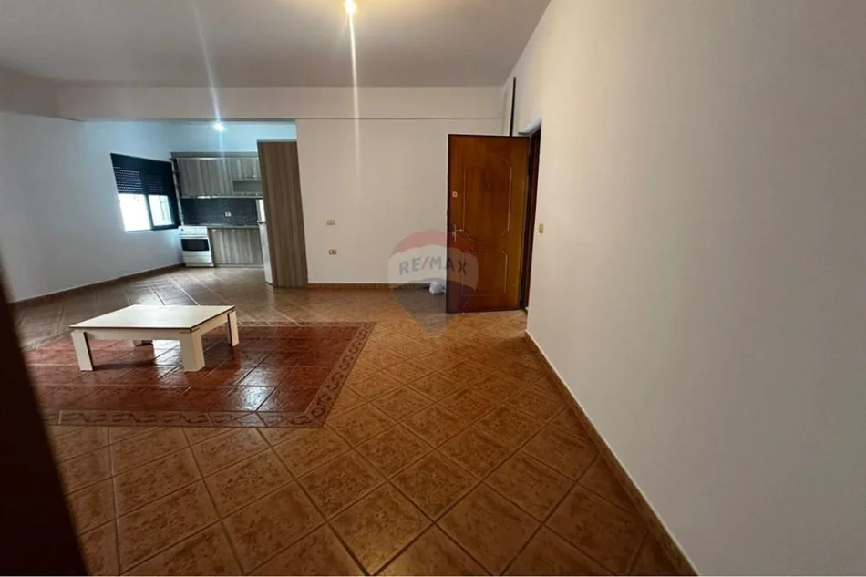 Vlore, shitet apartament 2+1+Ballkon Kati 1, 110 m² 147.000 € (Rruga Sulejman Delvina, Vlorë)
