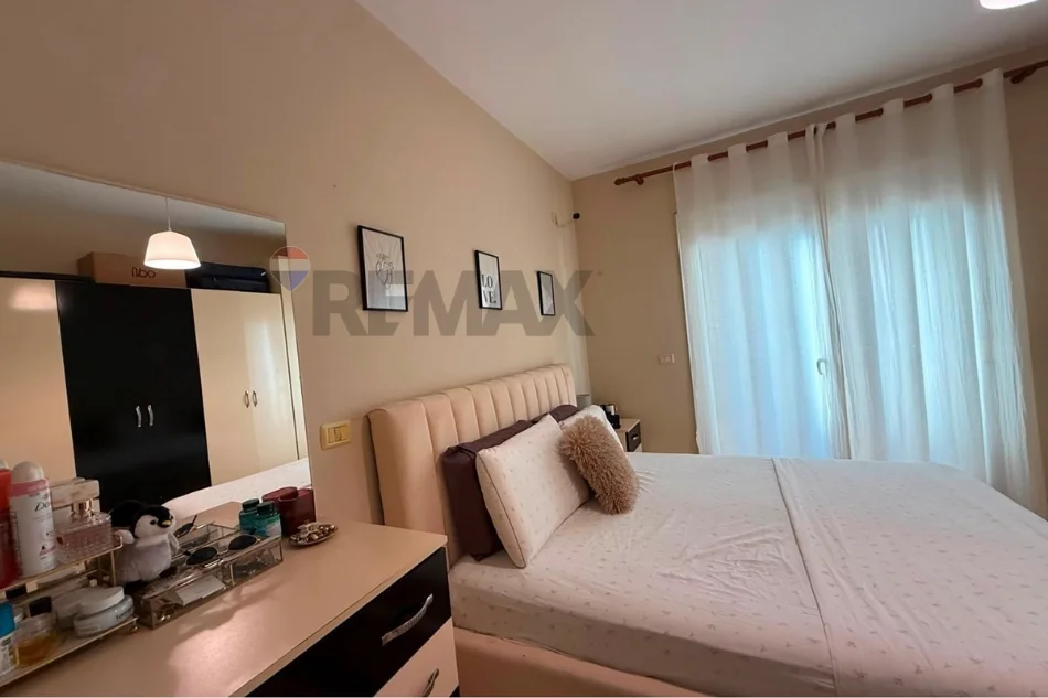 Tirane, jepet me qera apartament Kati 7, 70 m² 680 € 