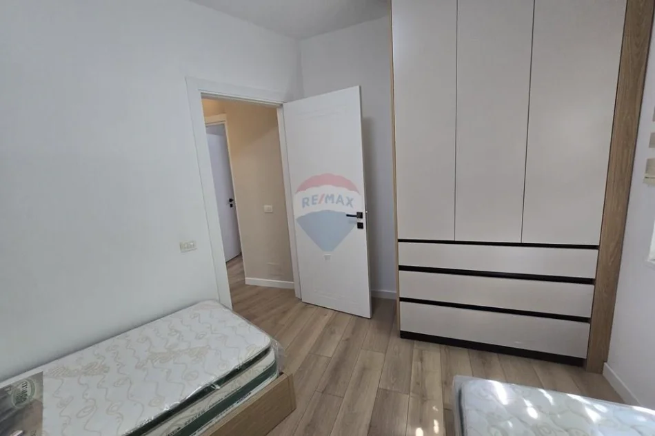 Tirane, shitet apartament , 87 m² 188.000 € 
