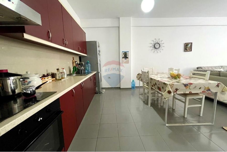 Tirane, shitet apartament 2+1 Kati 4, 130 m² (KMY, Yzberisht (ID: 530181053-662)