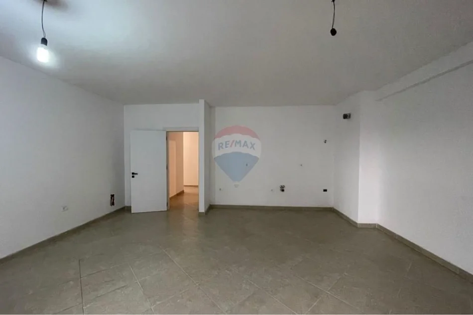 Tirane, shitet apartament , 118 m² 212.001 € 