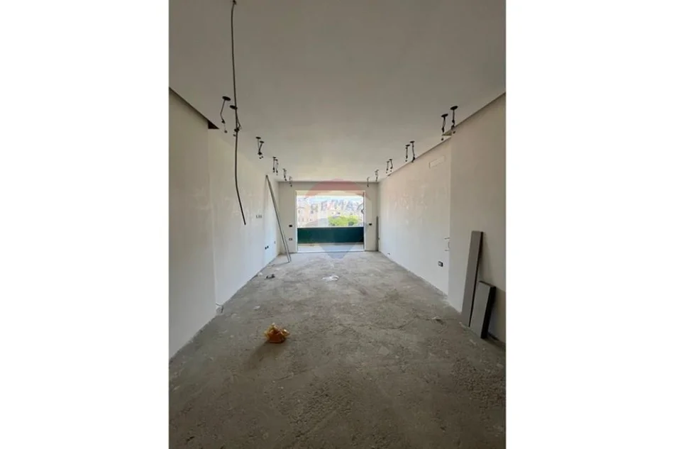 Tirane, shitet apartament 2+1+Ballkon , 104 m² 230.000 € 