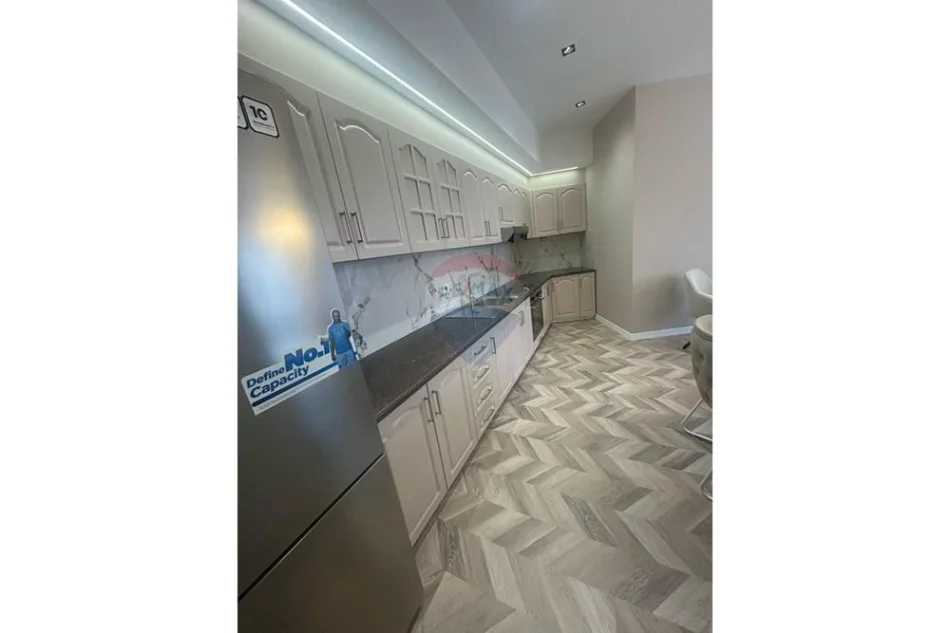 Tirane, shitet apartament 2+1 , 117 m² 340.000 € 