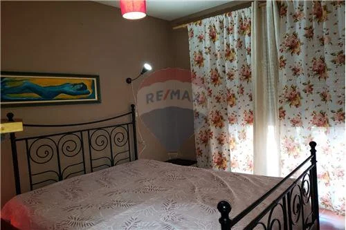 Tirane, jepet me qera apartament 1+1 , 82 m² 550 € (Medar Shtylla - Komuna e Parisit)